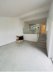 Kamin Sch�nes EFH mit Garten und Garage in Eschborn zur Miete.VERMIETET.