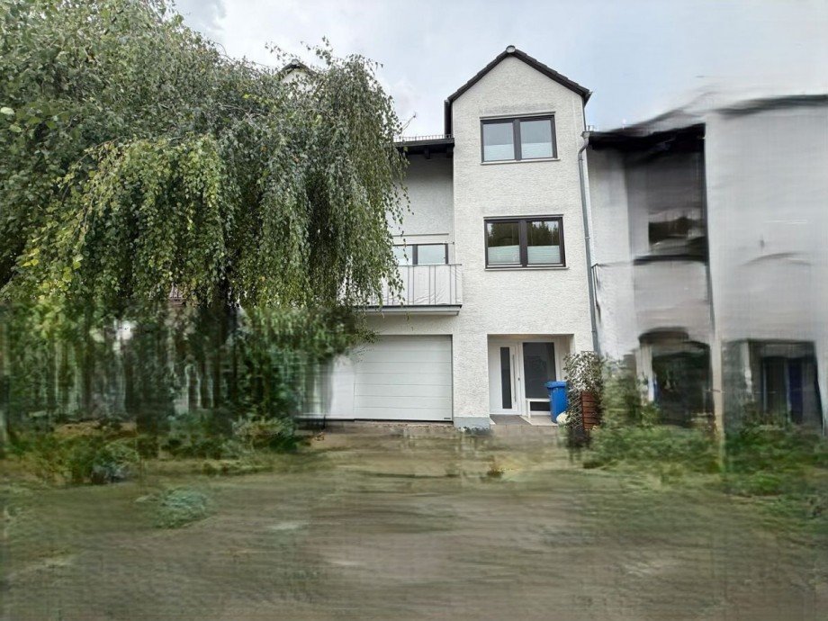 Stra�enansicht Reihenmittelhaus Eschborn