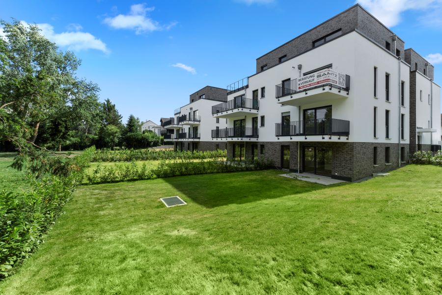 Hausansicht Terrassenwohnung M�hlheim