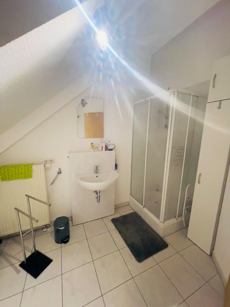 Badezimmer passend Dachgeschosswohnung Eschborn